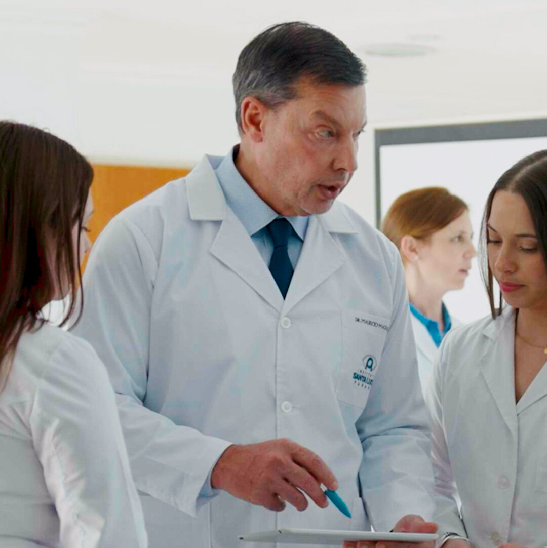 Equipo médico Instituto Santa Lucía