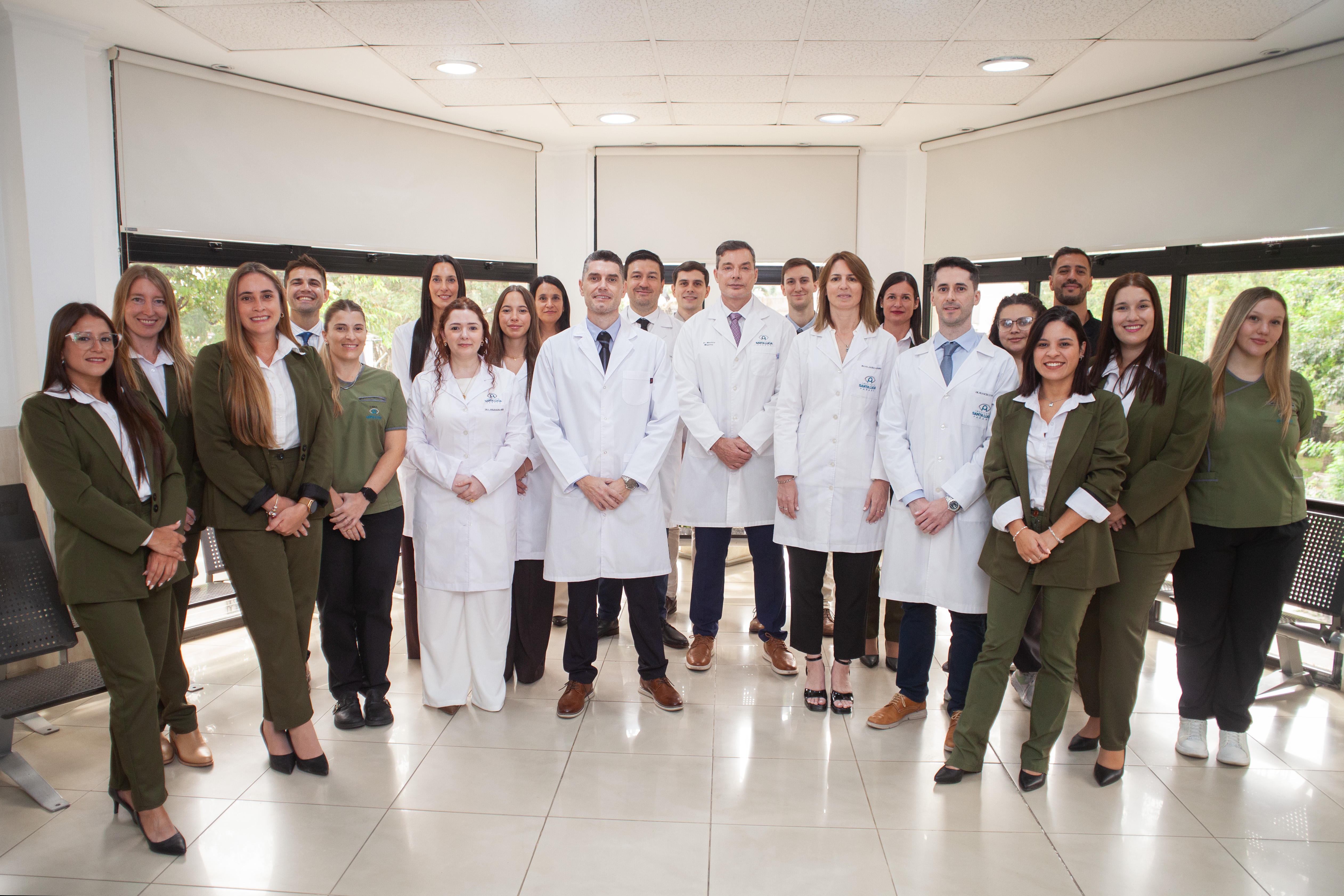 Equipo completo Instituto Santa Lucía Paraná